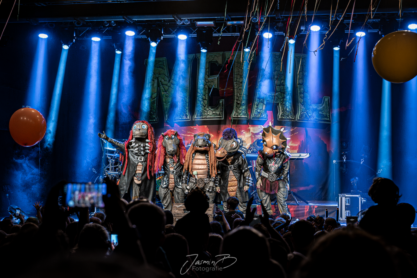 HEAVYSAURUS - 16.04.27 - Saarburg, Stadthalle